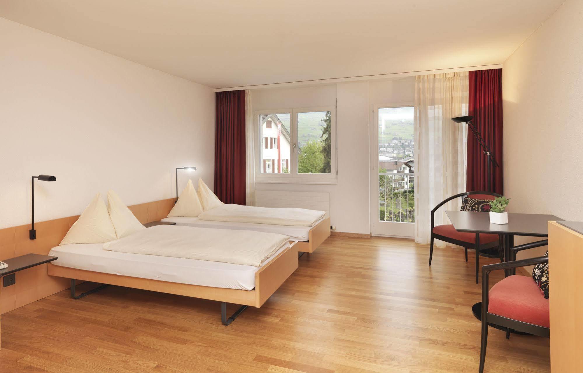 Hotel Krone Buochs Luaran gambar